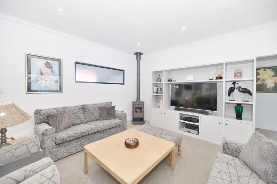 To Let 3 Bedroom Property for Rent in Northcliff Western Cape